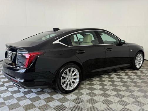 2022 Cadillac CT5 Luxury RWD