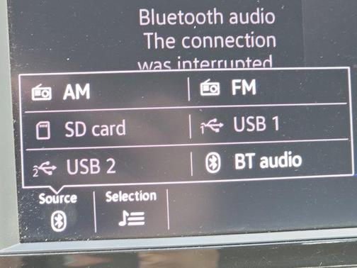 Platinum Gray Metallic 2023 Volkswagen Jetta 1.5T SE