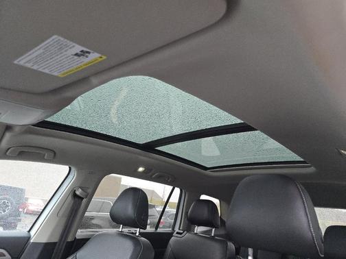 2021 Volkswagen Atlas 3.6 V6 SE w/ Technology