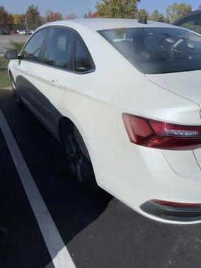 2022 Volkswagen Jetta 1.5T SE