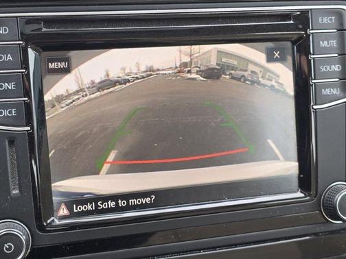 2017 Volkswagen Passat 1.8T SE