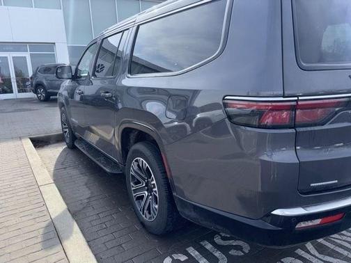 Metallic 2023 Jeep Wagoneer L Series II