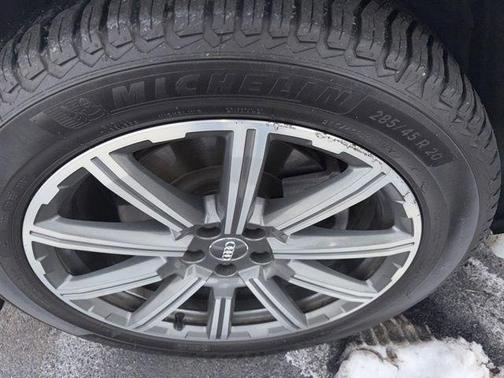 2019 Audi Q7 55 Premium Plus