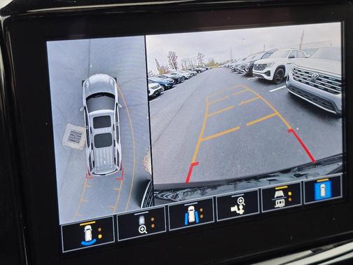 2022 Chevrolet Traverse RS