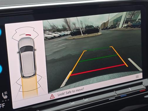 Silver Mist Metallic 2025 Volkswagen Atlas 2.0T SE