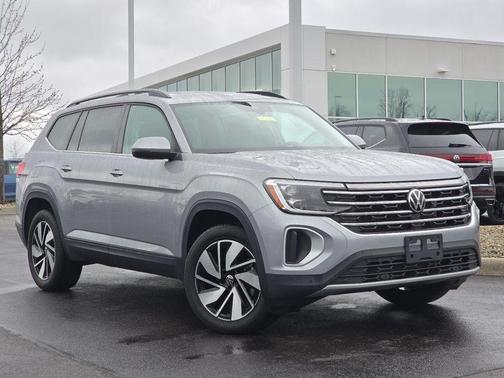 Silver Mist Metallic 2025 Volkswagen Atlas 2.0T SE
