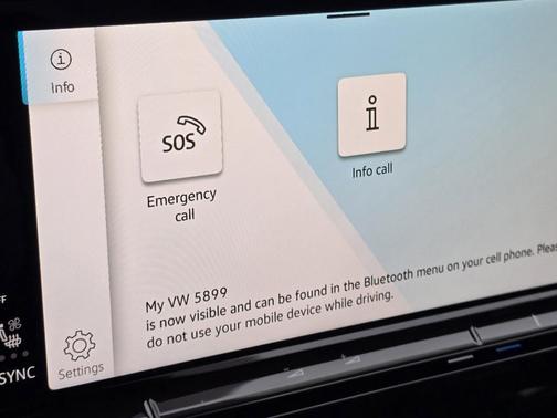 2025 Volkswagen Atlas Cross Sport 2.0T SE w/Technology