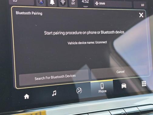 Bright White Clearcoat 2025 Jeep Compass Trailhawk