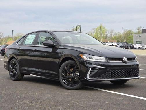 Deep Black Pearl 2026 Volkswagen Jetta 1.5T SE