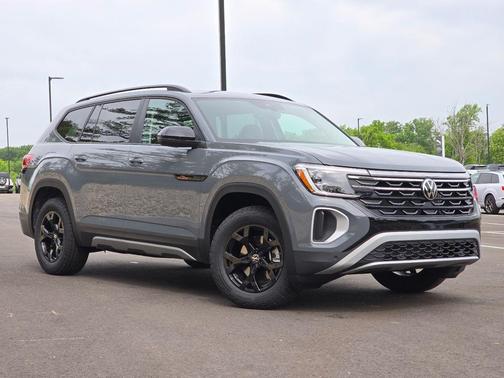 Gray 2026 Volkswagen Atlas 2.0T Peak Edition