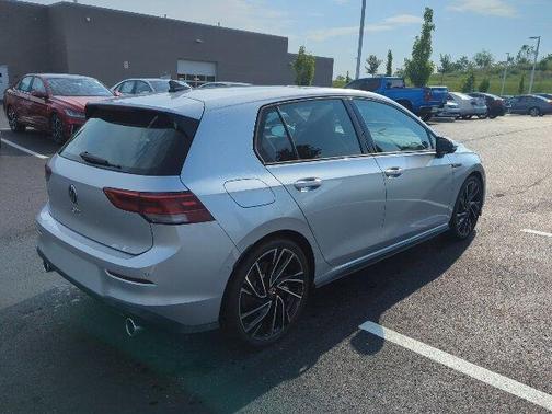 2022 Volkswagen Golf GTI 2.0T Autobahn