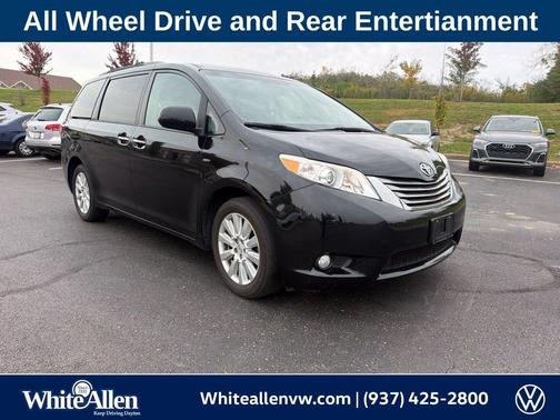 Midnight Black Metallic 2017 Toyota Sienna XLE Premium