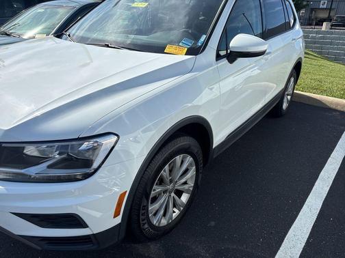 Pure White 2020 Volkswagen Tiguan 2.0T S