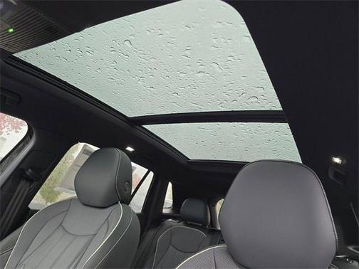 2026 Volkswagen Tiguan 2.0T SEL R-Line