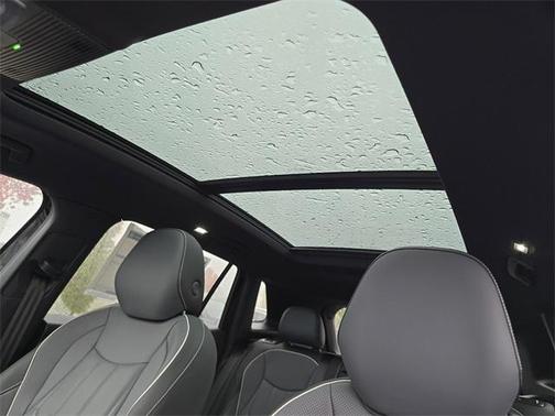 2026 Volkswagen Tiguan 2.0T SEL R-Line