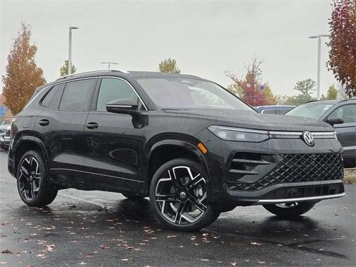 2026 Volkswagen Tiguan 2.0T SEL R-Line