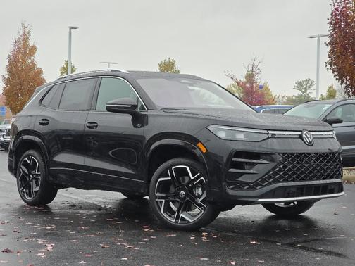 2026 Volkswagen Tiguan 2.0T SEL R-Line