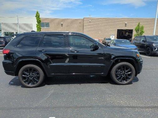 2020 Jeep Grand Cherokee Altitude