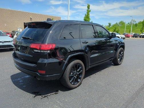 2020 Jeep Grand Cherokee Altitude