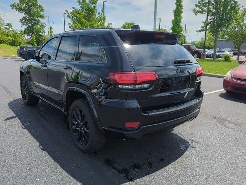 2020 Jeep Grand Cherokee Altitude