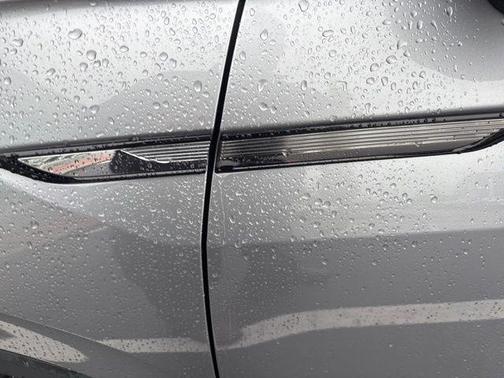 Pyrite Silver Metallic 2024 Volkswagen Tiguan 2.0T SE