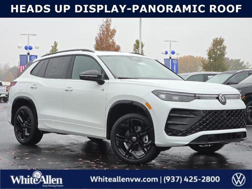 2026 Volkswagen Tiguan 2.0T SE R-Line Black