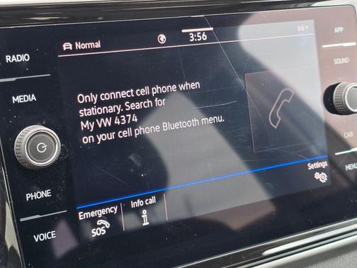 Pyrite Silver Metallic 2023 Volkswagen Atlas 3.6L SE w/Technology