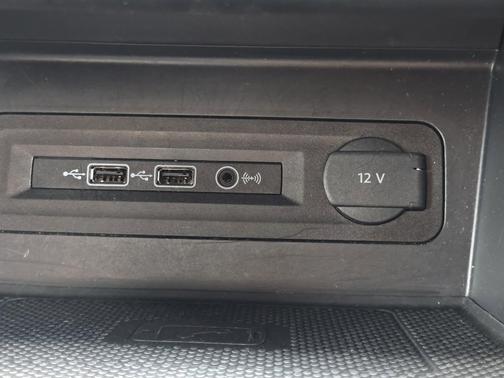 2020 Volkswagen Atlas Cross Sport 3.6L V6 SE w/Technology