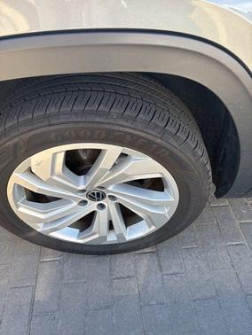 2020 Volkswagen Atlas Cross Sport 3.6L V6 SE w/Technology