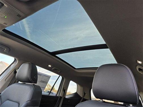 Silver Mist Metallic 2025 Volkswagen Atlas 2.0T SEL