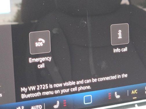 2025 Volkswagen Tiguan 2.0T SE