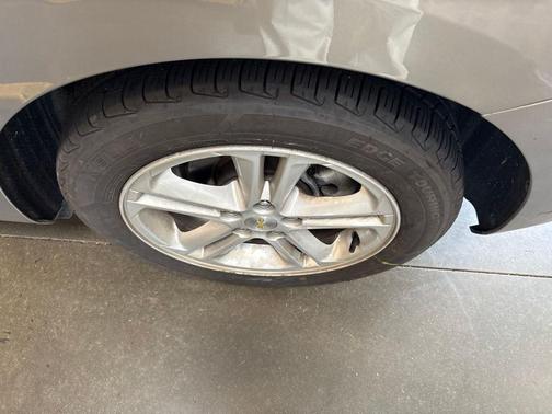 Pepperdust Metallic 2017 Chevrolet Cruze LT