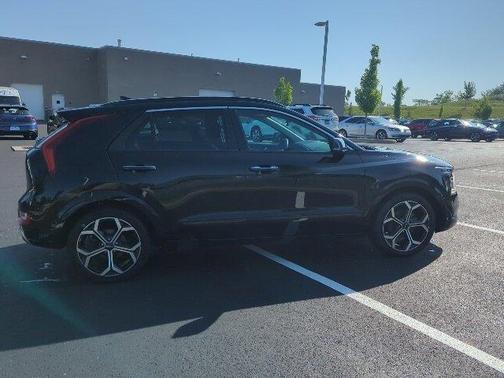 2023 Kia Niro SX Touring