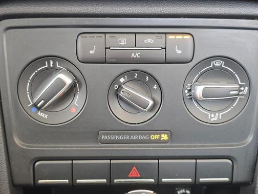 Reflex Silver Metallic 2014 Volkswagen Beetle 2.5L