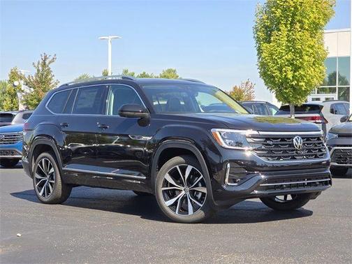 Deep Black Pearl Effect 2026 Volkswagen Atlas 2.0T SEL Premium R-Line