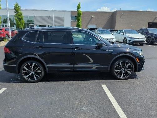 2022 Volkswagen Tiguan 2.0T SEL R-Line
