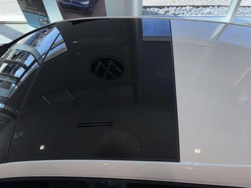 2024 Volkswagen Golf R 2.0T