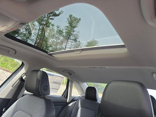 Gray 2026 Volkswagen Jetta 1.5T SE