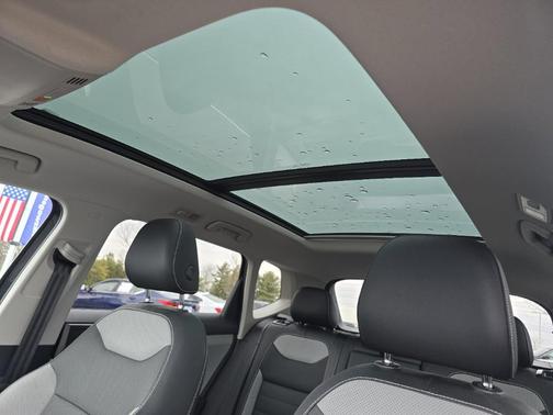 2022 Volkswagen Taos 1.5T SEL