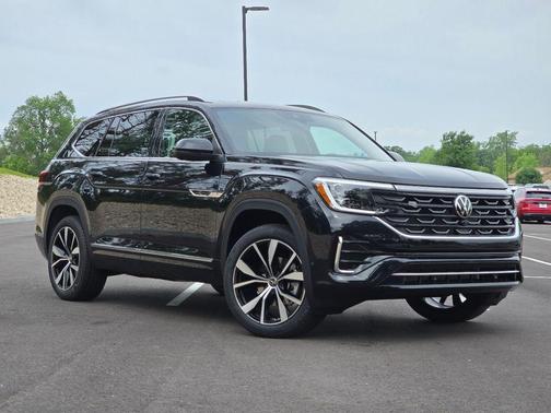 Black 2026 Volkswagen Atlas 2.0T SEL Premium R-Line