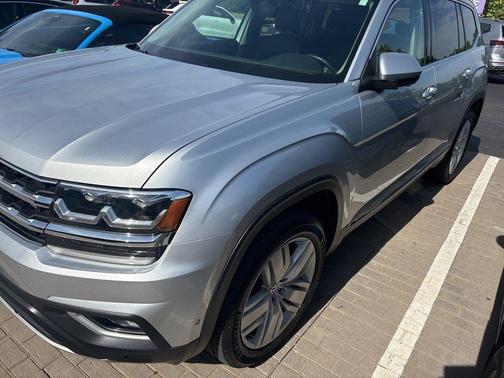 Reflex Silver Metallic 2019 Volkswagen Atlas 3.6L SEL Premium