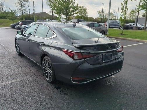 2022 Lexus ES 250 Luxury