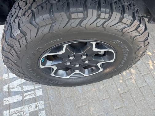 Black Clearcoat 2023 Jeep Wrangler 4xe Rubicon