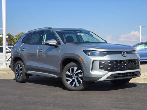 Pyrite Silver Metallic 2026 Volkswagen Tiguan 2.0T S
