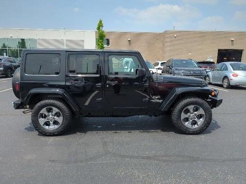2016 Jeep Wrangler Unlimited Sahara