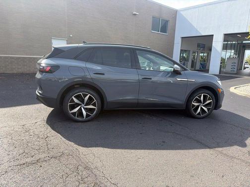 Pure Gray 2023 Volkswagen ID.4 Pro S