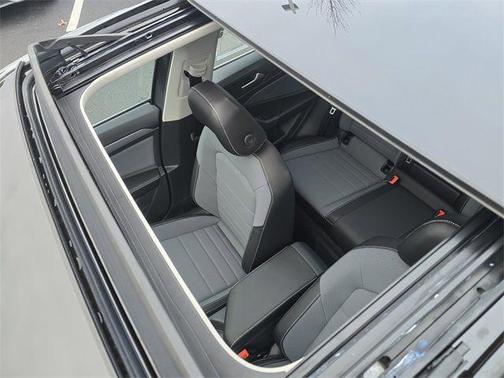 Platinum Gray Metallic 2026 Volkswagen Jetta 1.5T SE