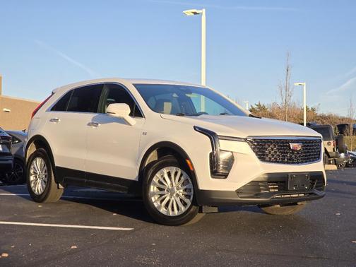 2024 Cadillac XT4 Luxury