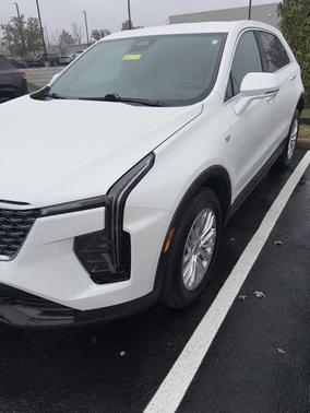 2024 Cadillac XT4 Luxury