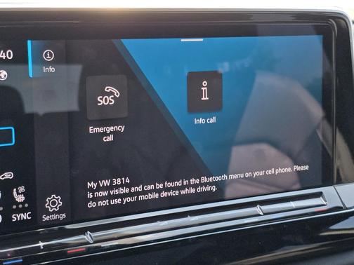 2024 Volkswagen Atlas Cross Sport 2.0T SE w/Technology 4MOTION